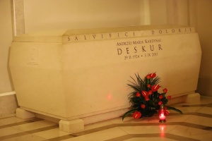 sarkofag kardynała Andrzeja Deskura